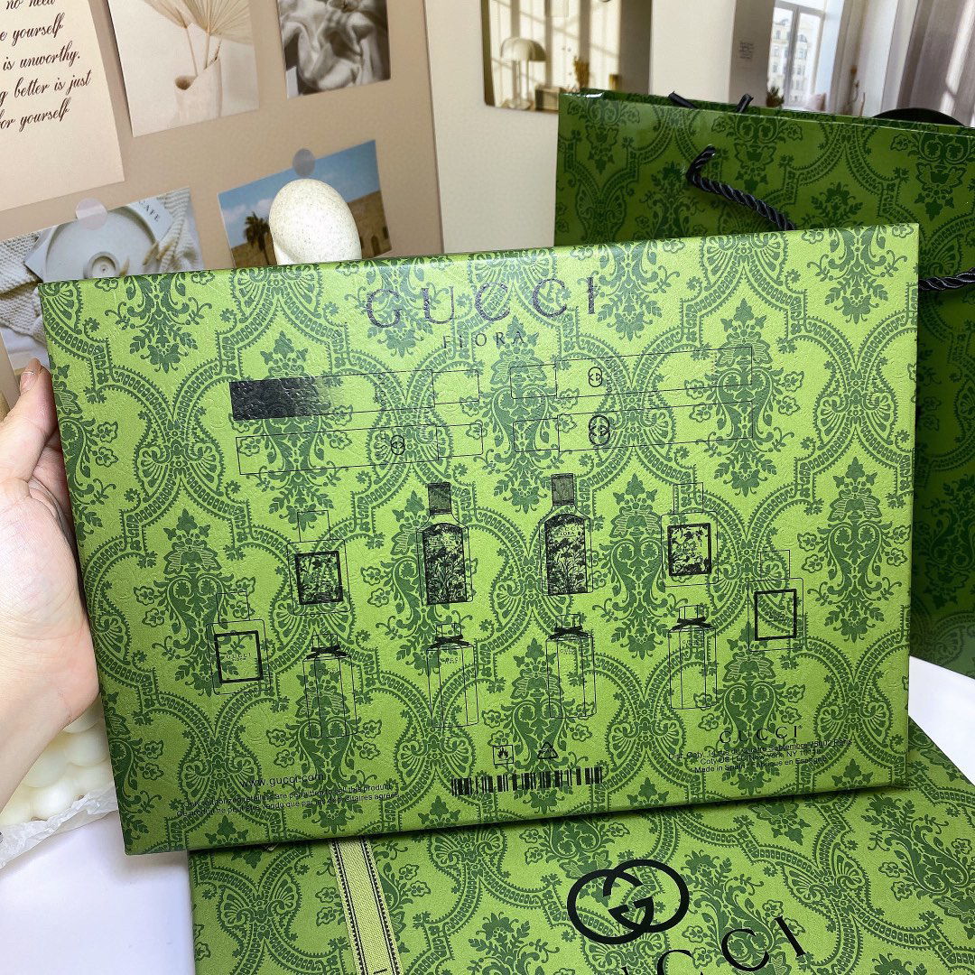 Gucci perfume sample family portrait 14-piece set! Flavor: Flower Dance Pink, Flower Dance Purple, Flower Dance Green, Flower Dance Light, Pink Flower, Black Flower, Green Flower, Red Flower, Dream Gardenia, Dream Jasmine, Guilty Love Test Tube 4 flavors. - Image 3