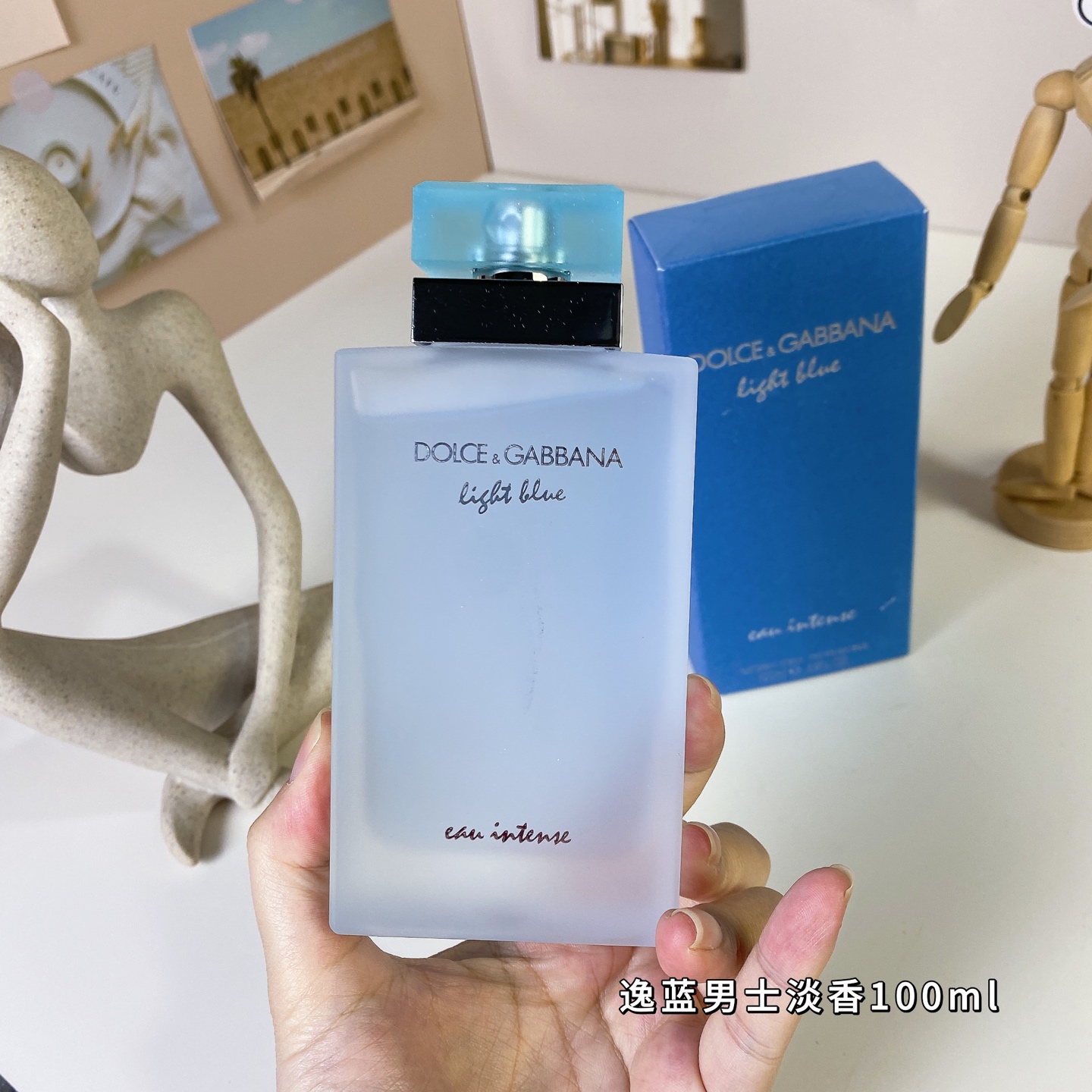 Yilan Men's Light Fragrance 100ml
Light Blue Eau Intense, 2017
Brand:
Perfumer: Olivier Cresp
Properties: female fragrance
Fragrance: fruity floral fragrance
Top note: Lemon
Middle note: Jasmine English Marigold
Base note: Musk Amber Wood - Image 2