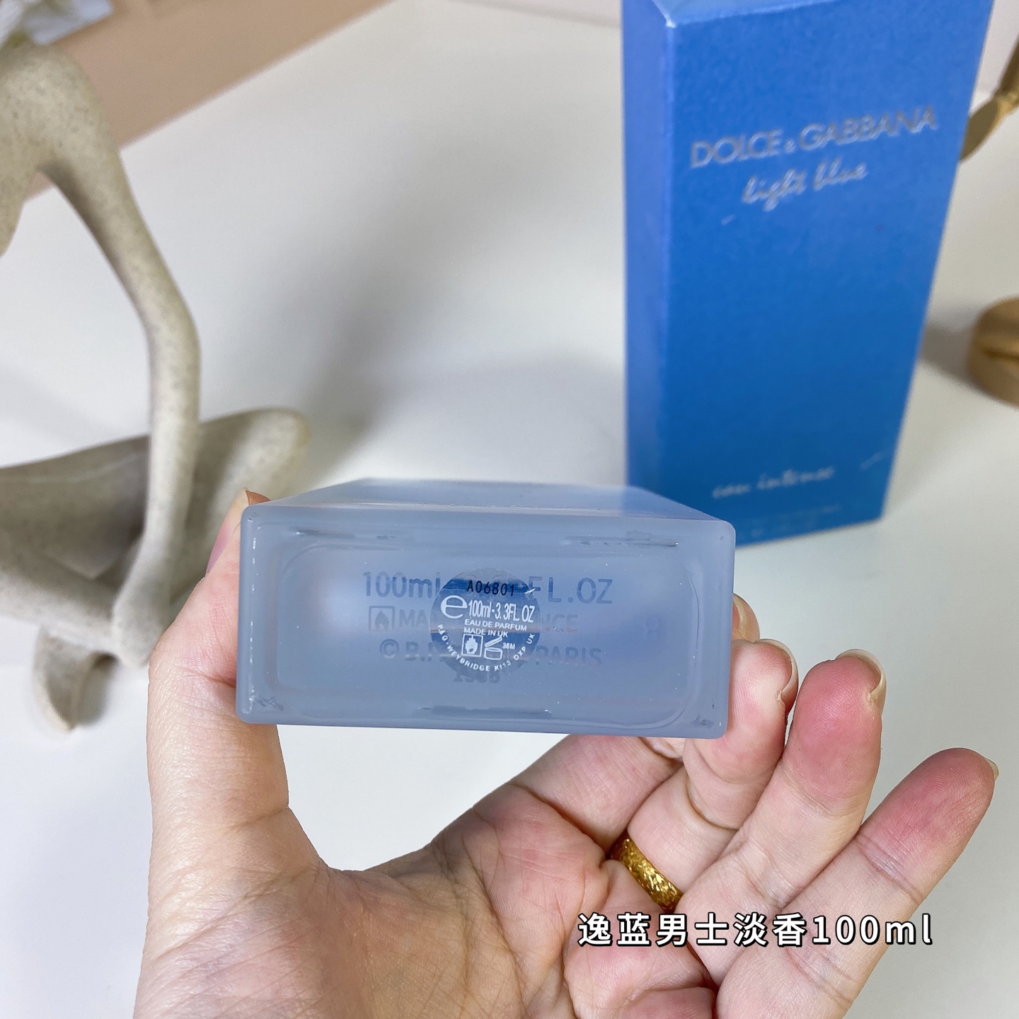 Yilan Men's Light Fragrance 100ml
Light Blue Eau Intense, 2017
Brand:
Perfumer: Olivier Cresp
Properties: female fragrance
Fragrance: fruity floral fragrance
Top note: Lemon
Middle note: Jasmine English Marigold
Base note: Musk Amber Wood - Image 3