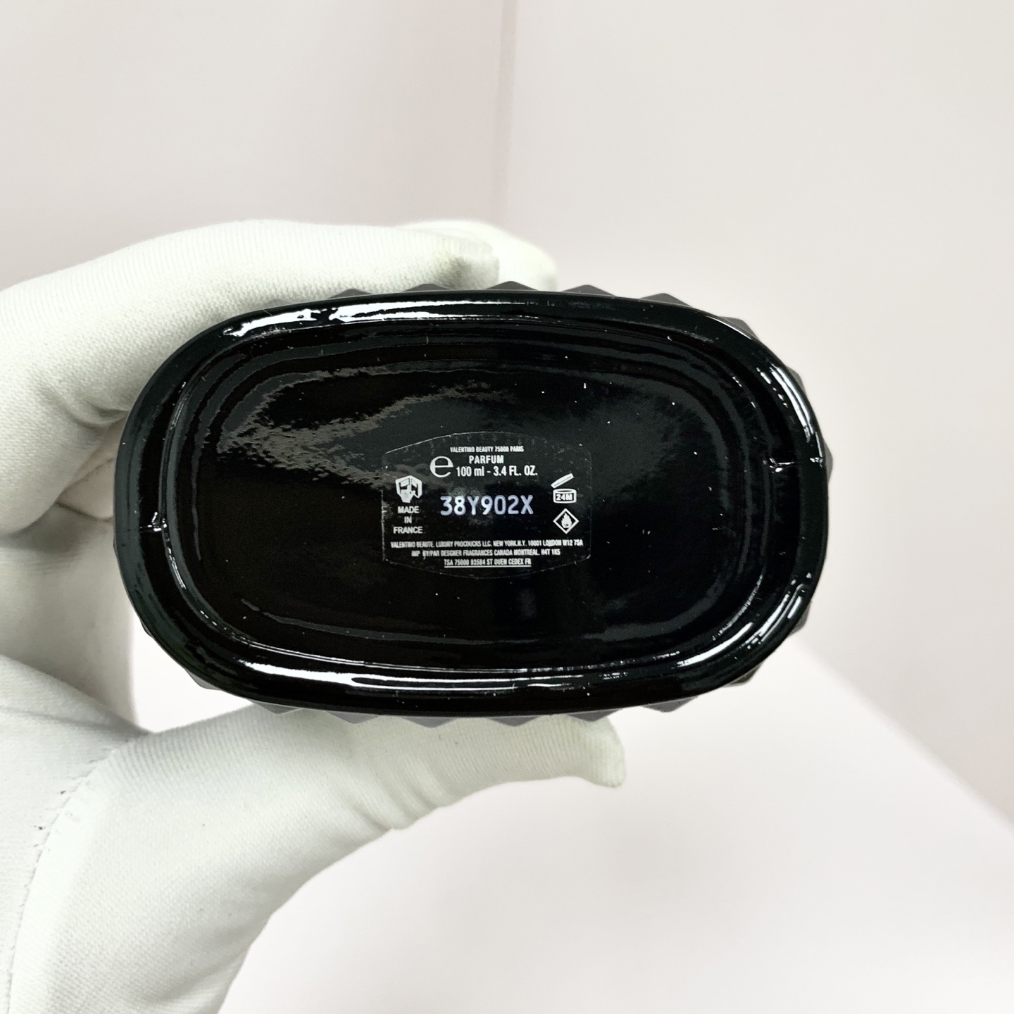 Original order quality
✍Valentino Perfume 100ml Mr. Uninhibited🔜Real shot📸In stock❗️Valentino Born in Roma Extradose Uomo, 2025, Brand: Valentino, Properties: Men's Fragrance, Top Note: Spicy, Middle Note: Lavender, Base Note: Woody Fragrance - Image 4