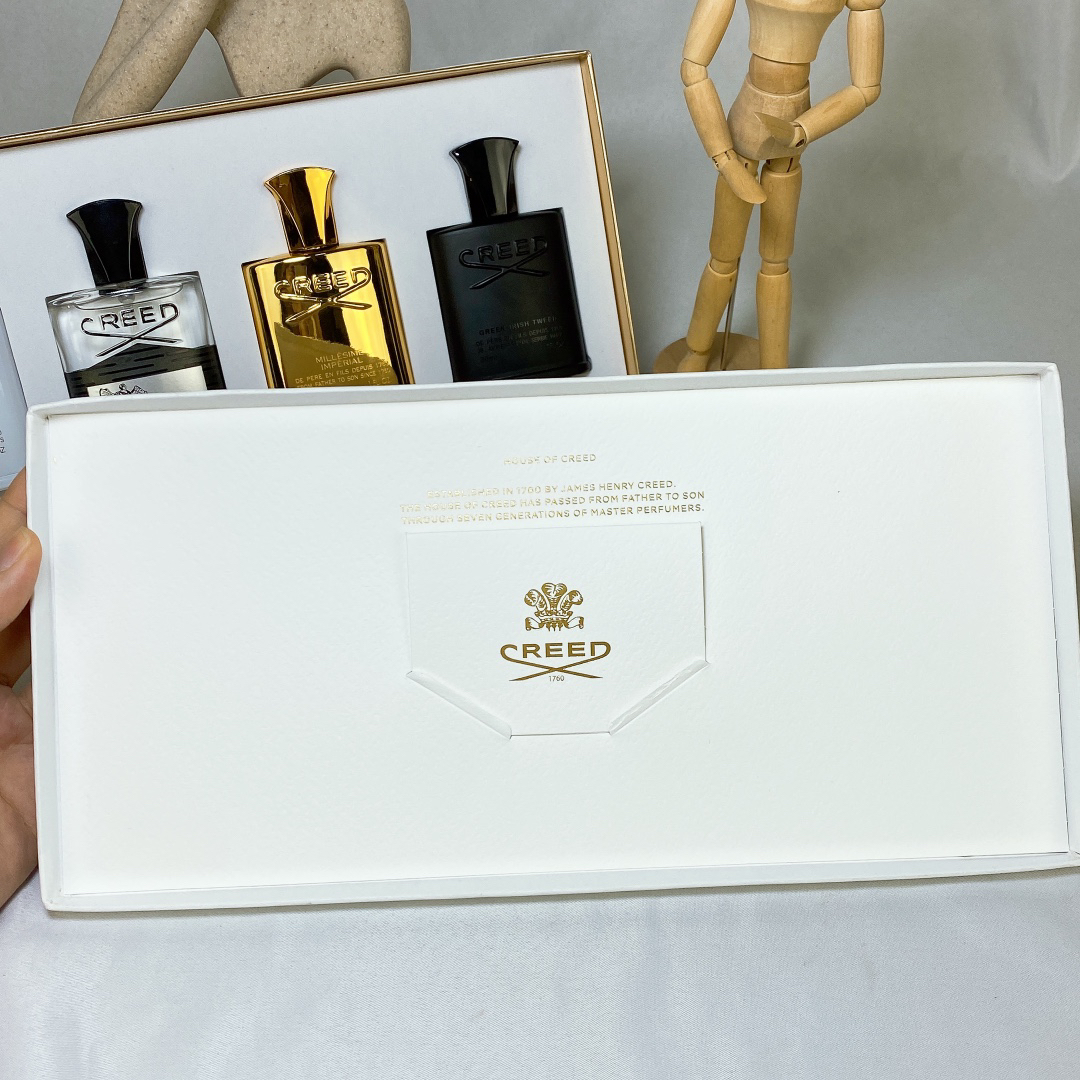 65. Creed Faith Perfume Medium Sample Set of Four × 30ml
🔜 ‣Creed Creed Perfume Medium Sample Four-piece Gift Set 30ml, the set contains 1⃣️Silver Mountain Spring 2⃣️Eau Napoleon 3⃣️Irish Green Flower 4⃣️Thousand-Year Empire - Image 2