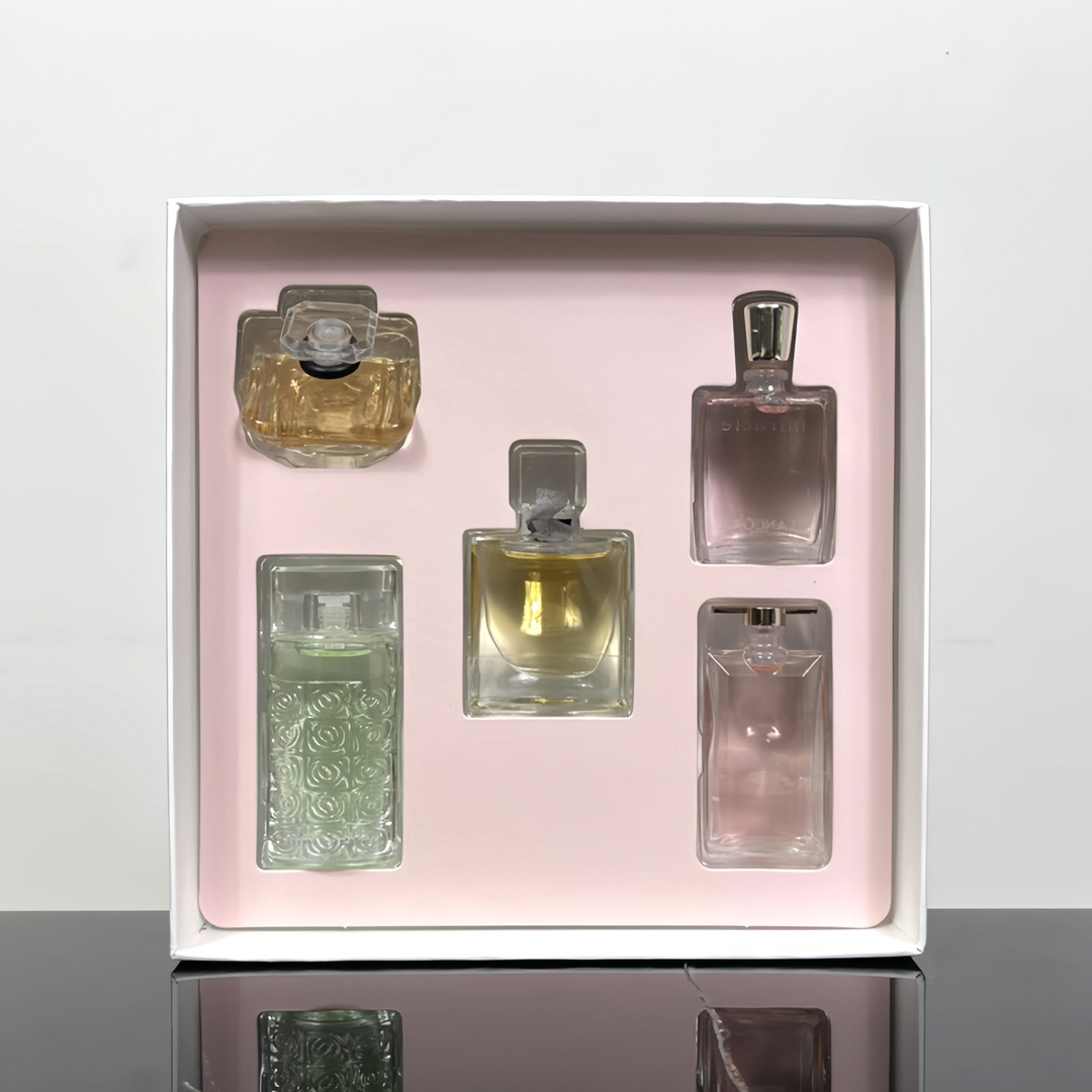 Original order quality
💥Lancome is my five-piece perfume sample set🔜1YV63Z code! Comes with gift bag ❗️The most fragrant perfume ahead! ! Too girly‼ ️Lancome IDOLE is my perfume! Directly become a god in the perfume industry! ! This appearance is really terrible❗❗The sweet fruit hanging that enchants the soul. No girl would not like it! - Image 3