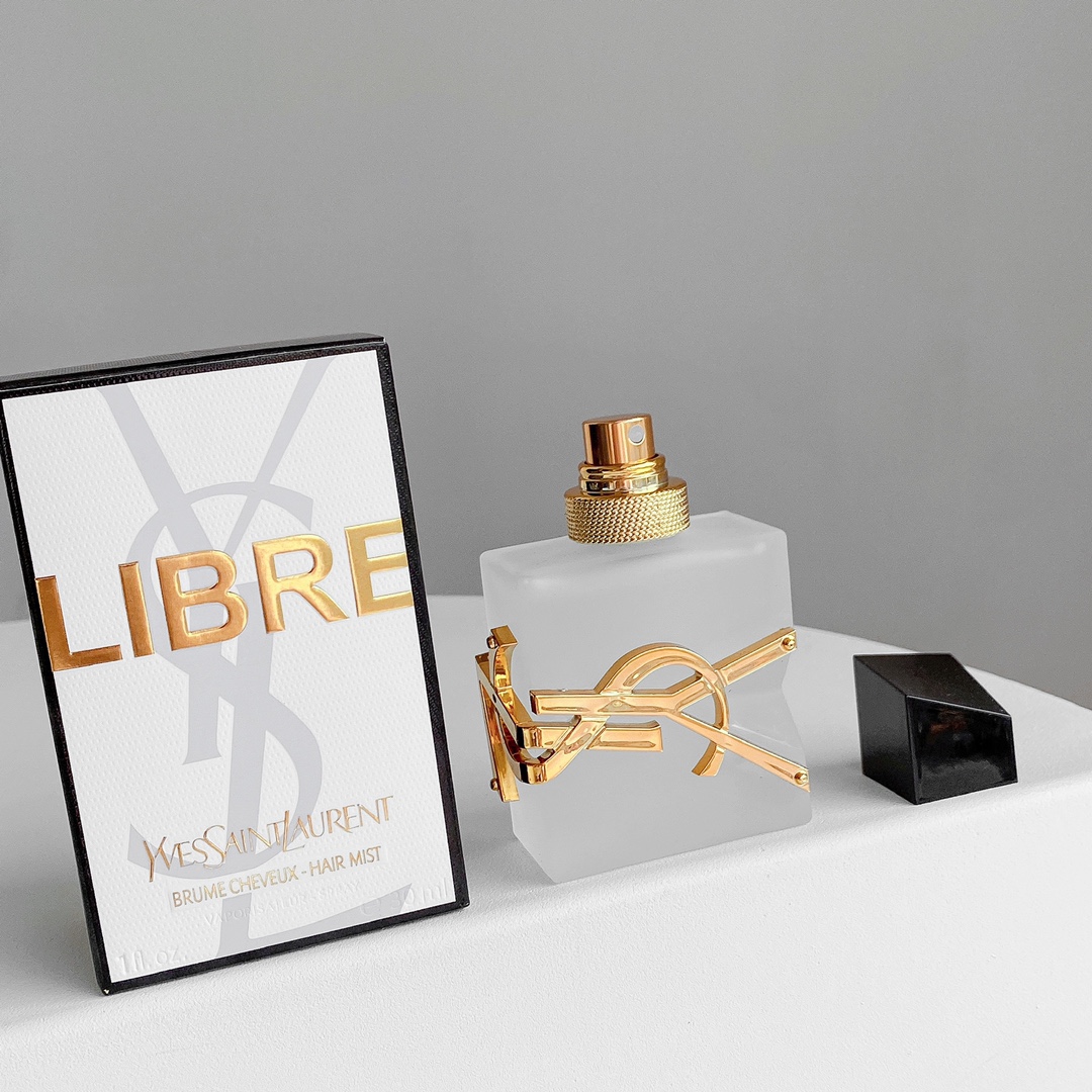 Original order quality
YSL Yves Saint Laurent Eau de Parfum Fragrance Spray Frosted Bottle 30ml|||💫The iconic bottle with glacier frosted texture, paired with an airy dense mist nozzle. Light and portable, you can spray it anywhere, anytime, leaving every hair strand free and exuding a pleasant floral fragrance all day long. High-end bottle, light and easy to carry with you ~
♥️Fragrance list: Orange, Petitgrain, Blackcurrant, Lavender, Orange Blossom, Jasmine
Vanilla Cedar Ambergris Musk
Ysl free water perfume sharing perfume ysl YSL free water fragrance spray fragrance spray - Image 4