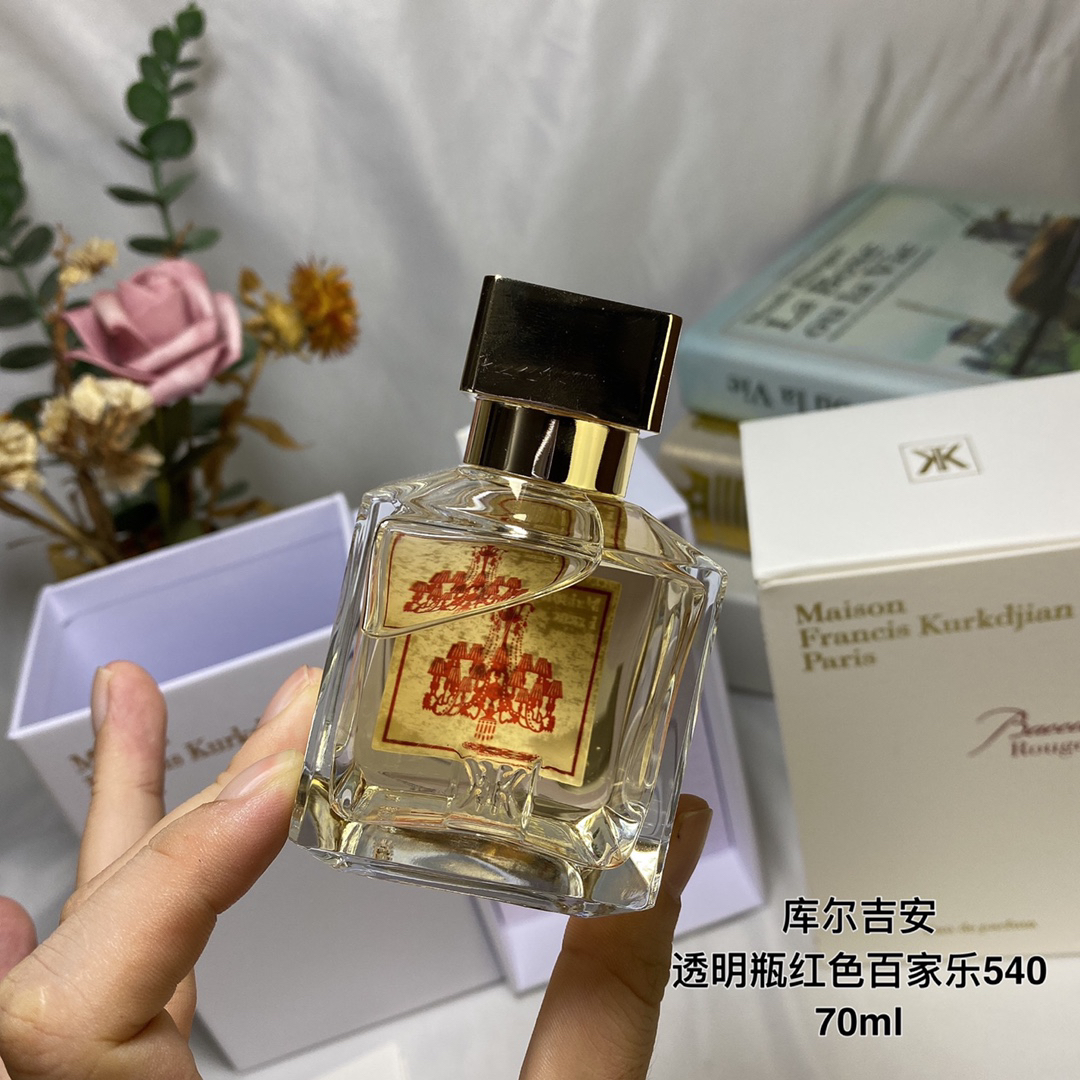 Jian White 540 Baccarat Perfume 70ml
🔜Quality❗️3116# white 540 hard box 70ml - Image 3