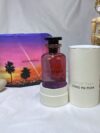 Original order quality
LV Louis Vuitton perfume 2022 City of stars City of stars 100ml unisex fragrance

Top notes: blood orange lemon, red tangerine, bergamot, etc.
The middle note is Tahitian gardenia.
Base notes are sandalwood, powdery musk