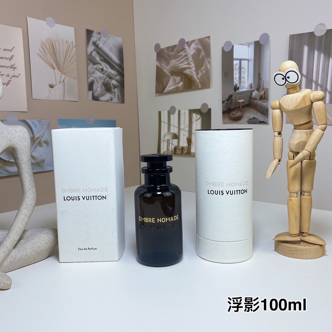 💰💰 Louis Vuitton Floating Shadow Wandering Ghost 100ml
Louis Vuitton Ombre Nomade, 2018
Brand: Louis Vuitton
Perfumer: Jacques Cavallie.
Properties: Neutral fragrance
Fragrance: Woody Oriental
Agarwood (Oud) Incense Rose Raspberry Birch Saffron Benzoin Balsam Amber Wood Geranium