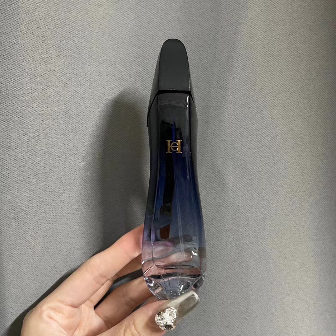 Original order quality quality
Carolina High Heels Perfume 25ml Three Piece Set🔜Real Shot📷Ready Stock❗️Fearless Queen + Good Girl Light Edition + Good Girl👠Girls wear it👠The radiance shines brightly, the charm of the Untamed Queen👸 never stops due to other people's expectations, whether it is the radiance of a good girl or the immortal charm of a bad girl, she is brave and conquers boldly. As long as you put on these magic glass slippers, you can conquer the whole world! - Image 5