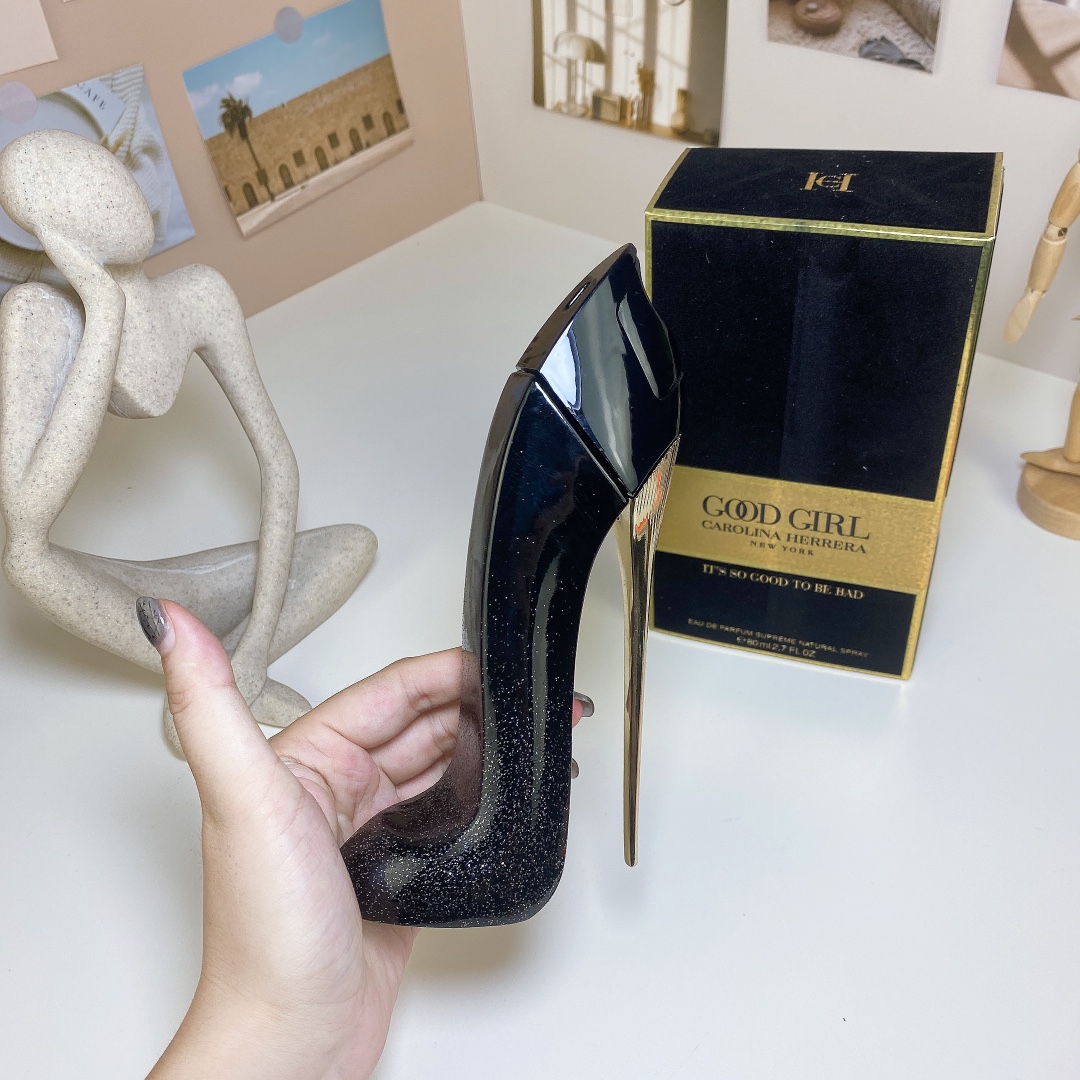 High quality
Carolina High Heels Good Girls Supreme Eau de Parfum 80ml
Carolina Herrera Good Girl Supreme, 2020
Brand: Herea
Properties: female fragrance
Fragrance: floral oriental
Top note: forest fruit jasmine
Middle note: tonka bean tuberose
Base note: vetiver - Image 2