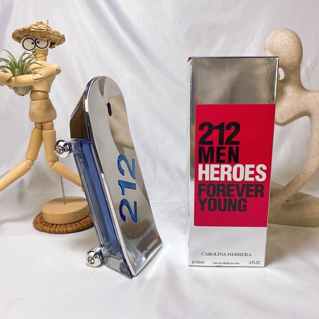 Quality
Carolina Herrera Skateboard Perfume 90ml Carolina Herrera 212 Men Heroes Forever Young