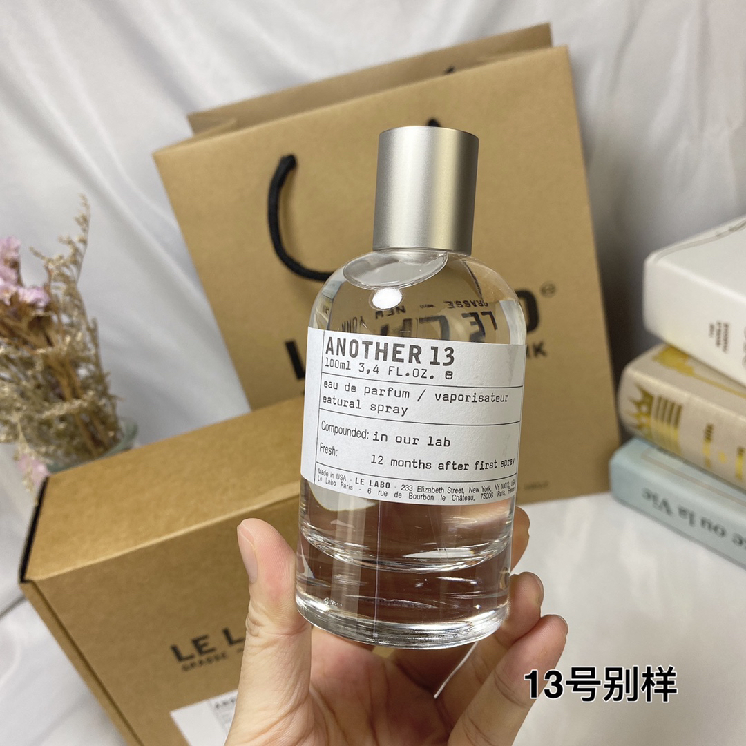 Laboratory No. 13 Perfume 100ml
🔜 Quality❗️5205# Laboratory No. 13 100ml
🔻le labo perfume laboratory perfume 100ml Another 13 Another No. 13
His taste is very close to the skin, as if
The body fragrance exuded by itself is natural, soft and gentle
It's very simple and has a very artistic feel.
Scent: Ambergris amyl salicylate musk
Ambergris Ambergris Pear - Image 4